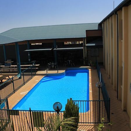 Ostello Ningaloo Club Backpackers Coral Bay Esterno foto