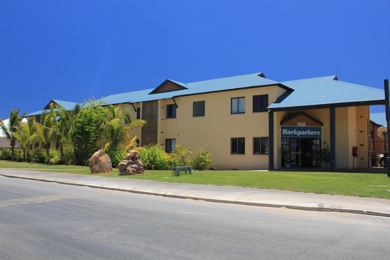 Ostello Ningaloo Club Backpackers Coral Bay Esterno foto